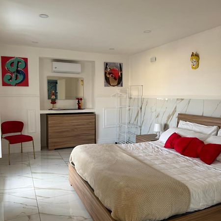 Pippo'S Suite Naples Exterior photo