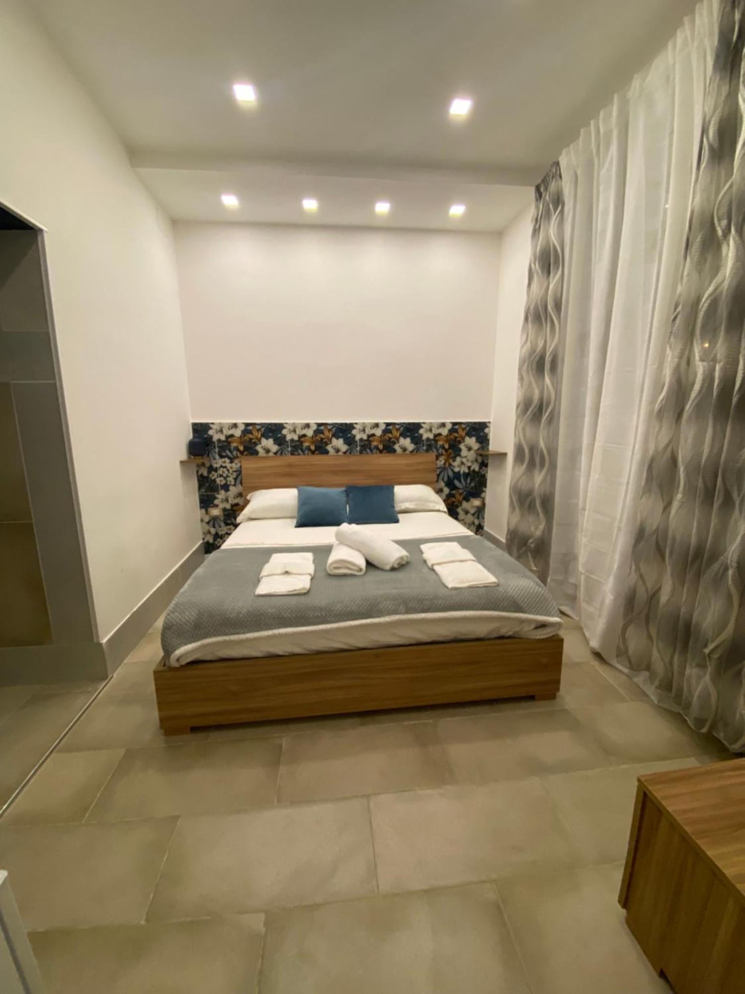 Pippo'S Suite Naples Exterior photo