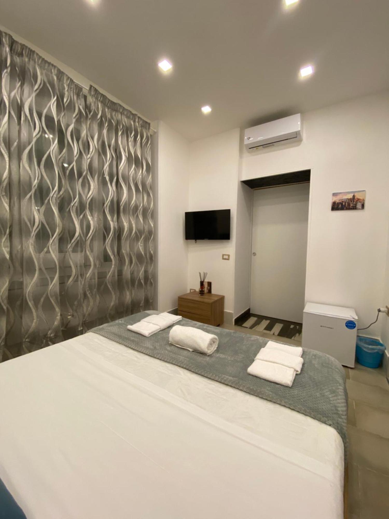 Pippo'S Suite Naples Exterior photo