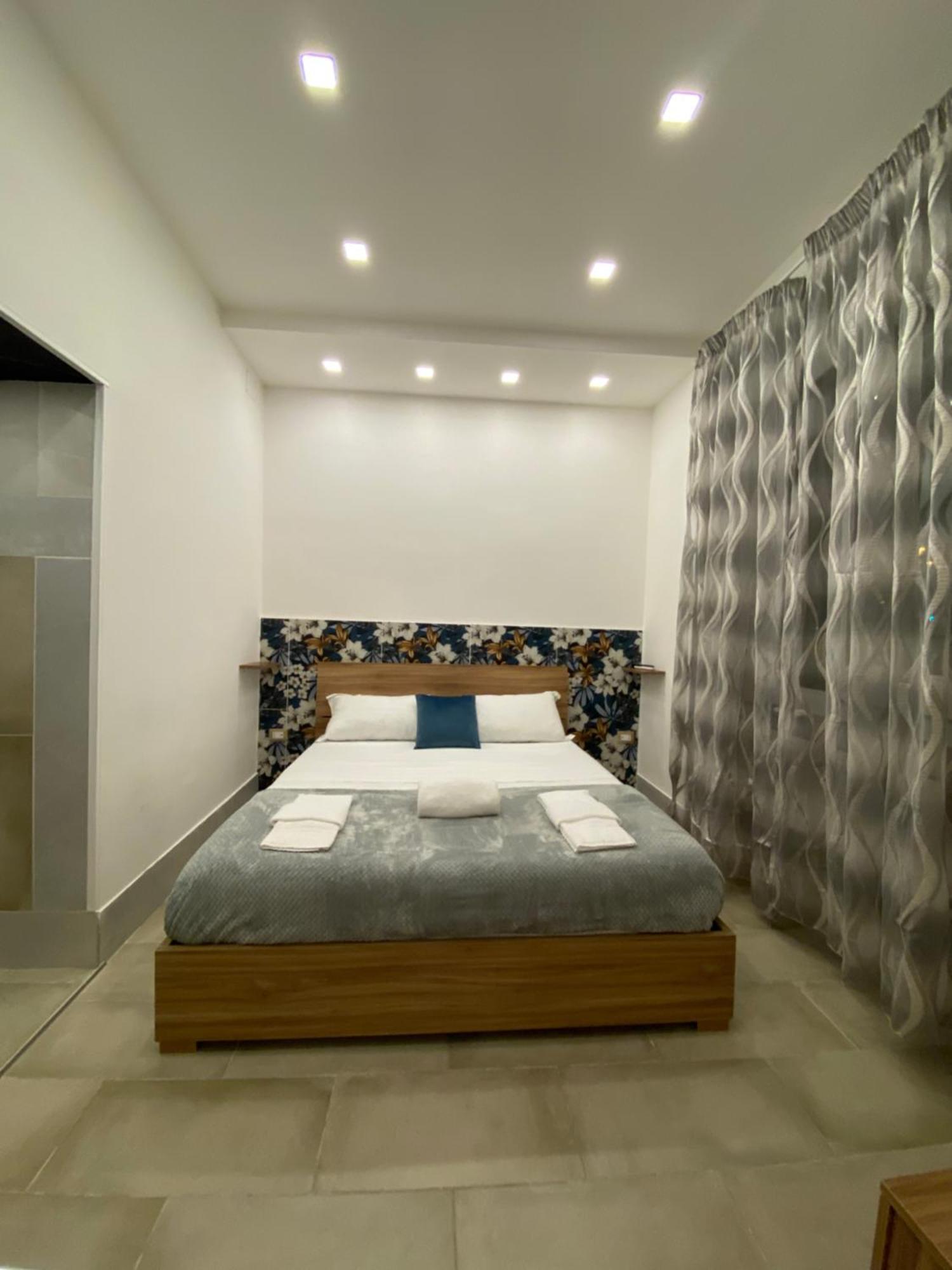 Pippo'S Suite Naples Exterior photo