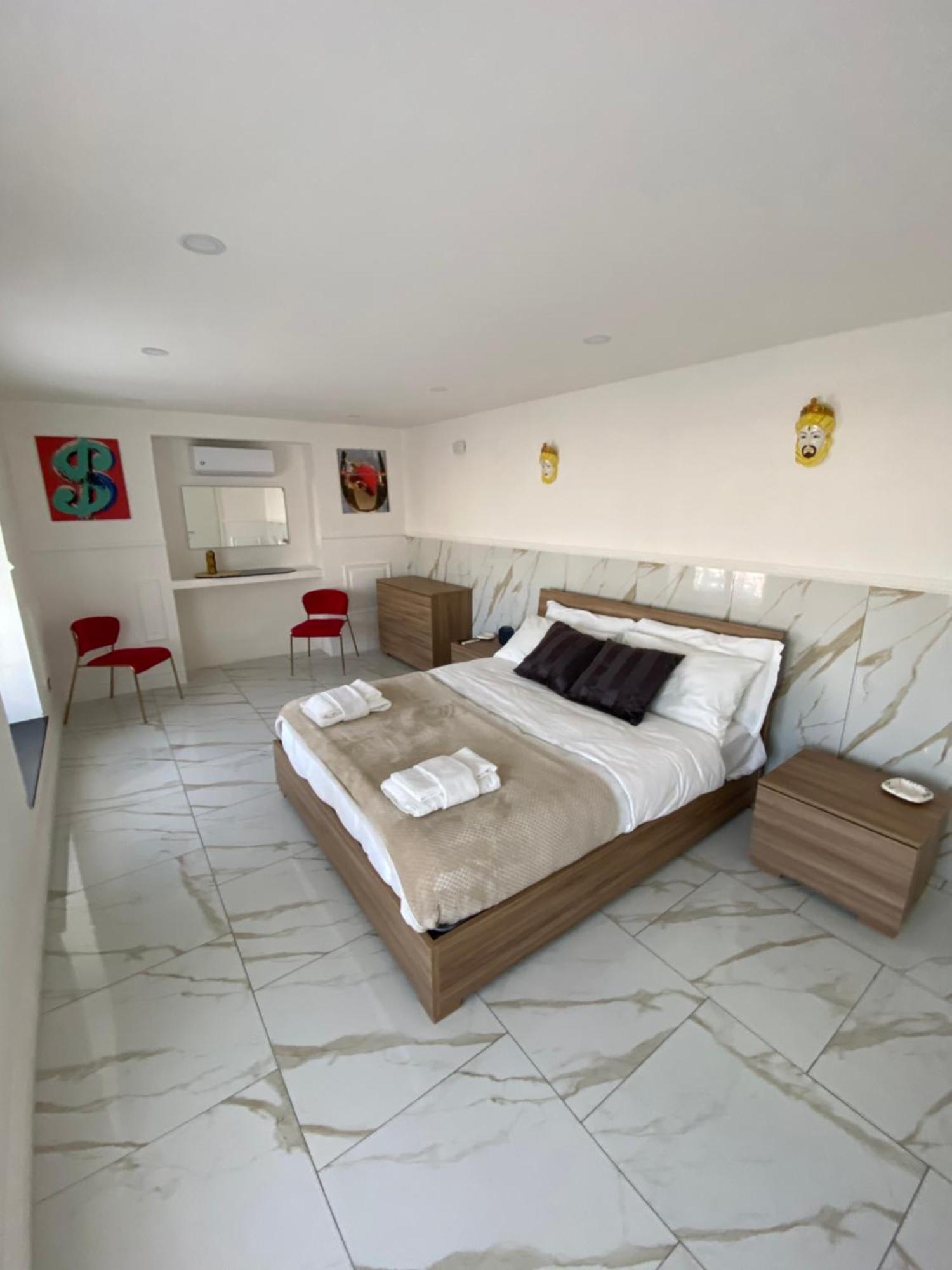 Pippo'S Suite Naples Exterior photo